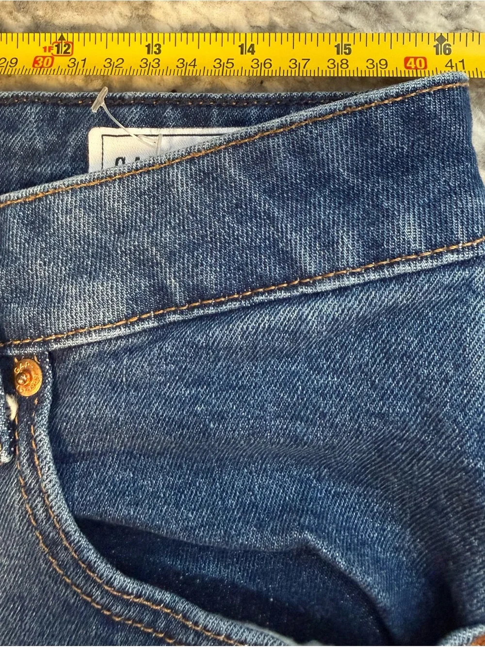 GAP Curvy High Rise Stride Wide Leg Jeans Medium Wash Size 32 14R